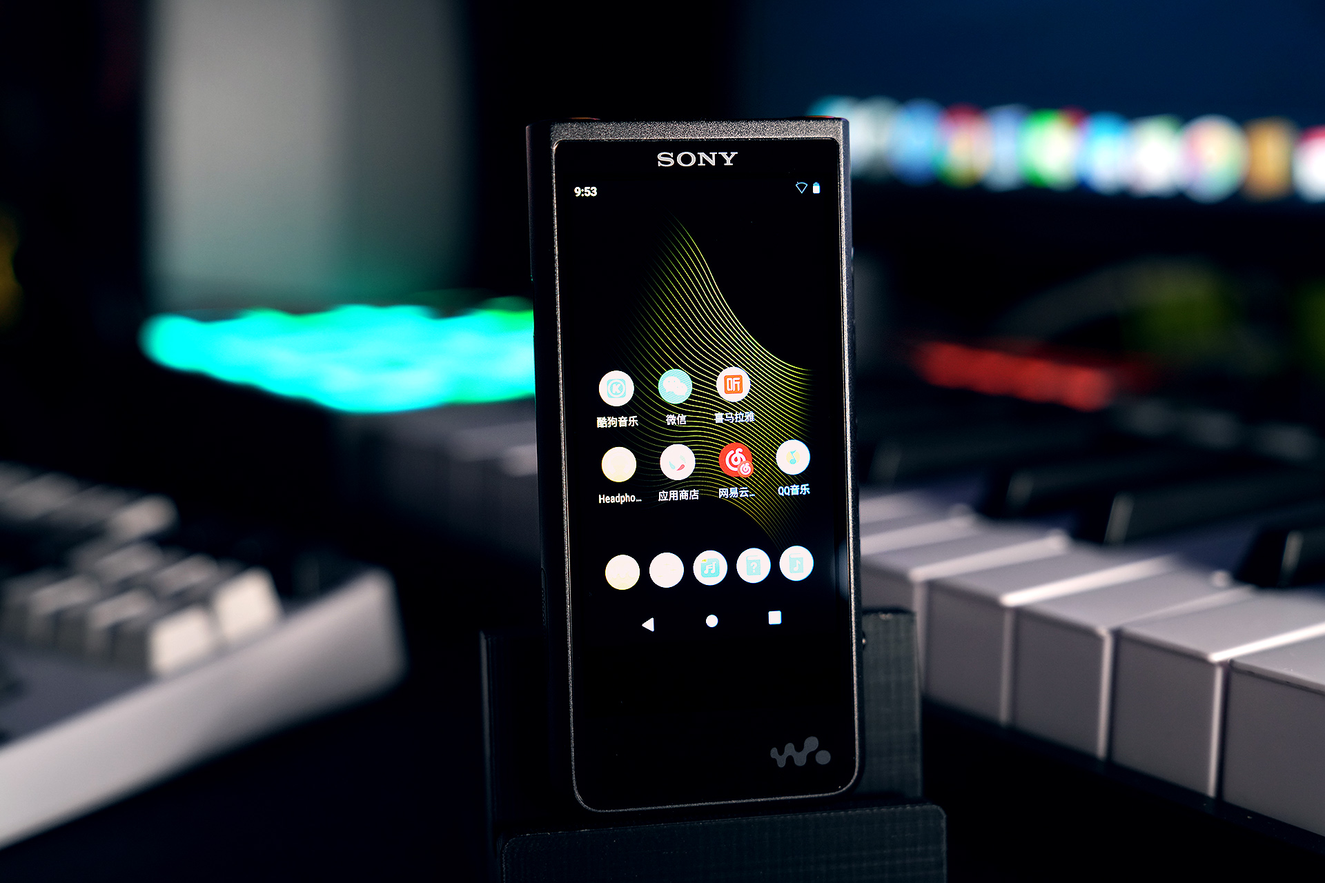 After giving up for many years, purchased SONY music player NW-ZX505 ...